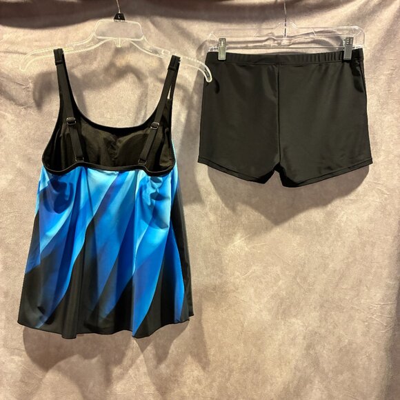 Urchics Two Piece Tankini with Boy Shorts NWOT - Picture 5 of 7